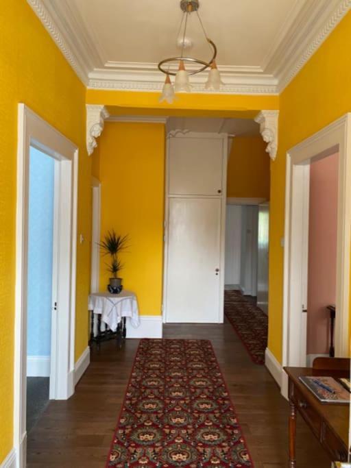 St John'S Flat Spacious Accomodation Dalry  Экстерьер фото