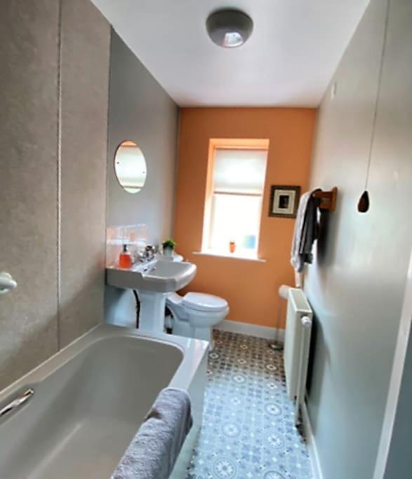 St John'S Flat Spacious Accomodation Dalry  Экстерьер фото